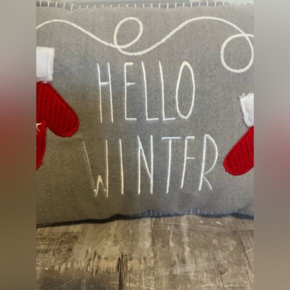 NWOT Hello Winter felt throw pillow - Picture 2 of 6